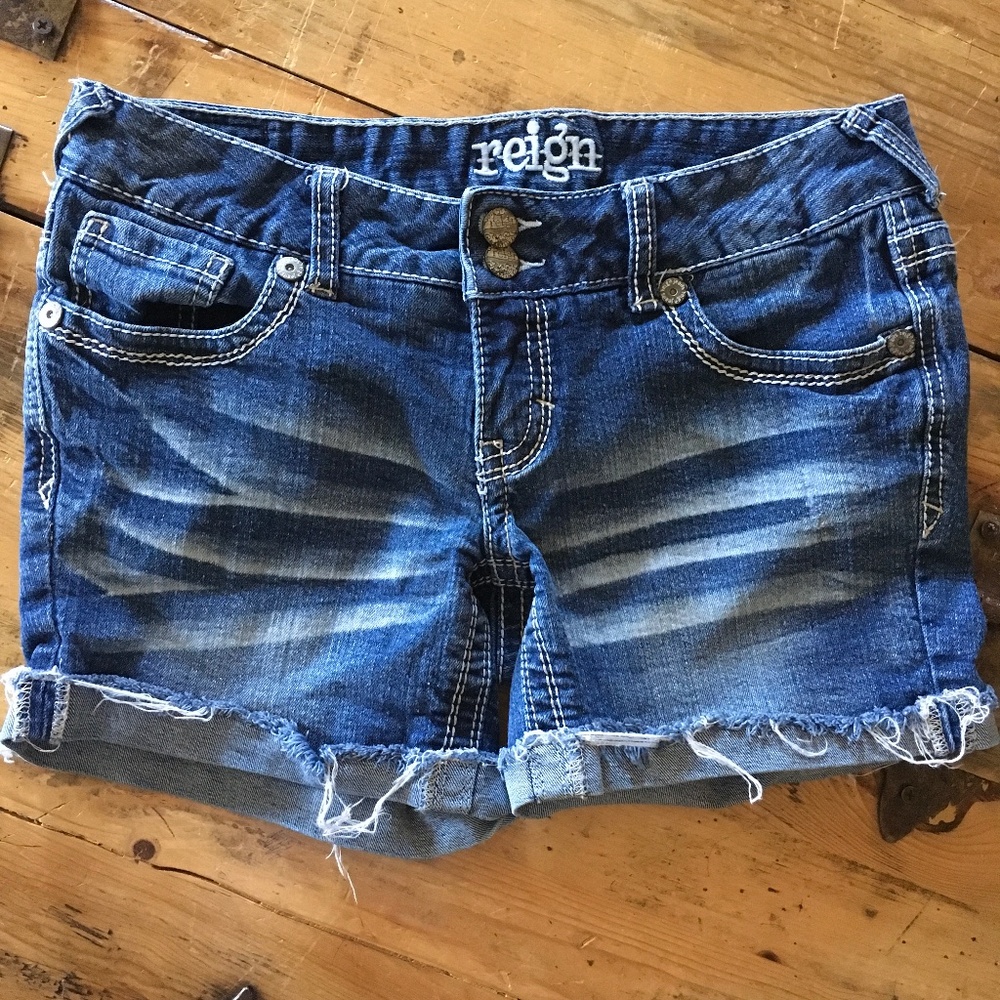 reign denim shorts